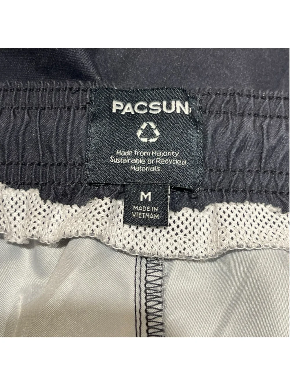 PacSun Boys Recycled Good Luck Swim Trunks Mushrooms, Pepper, Sunburst Sz M Pool
